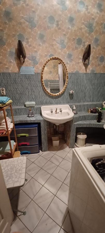 Chez Virginie - Chambre Du Bourg 卢德 外观 照片